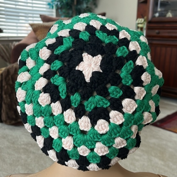 NWOT Free People Lolita Crochet Knit Beret Slouchy Boho Green Black Off-White - Picture 8 of 14